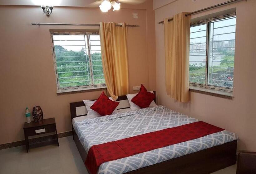 ホテル Lotus Apartments