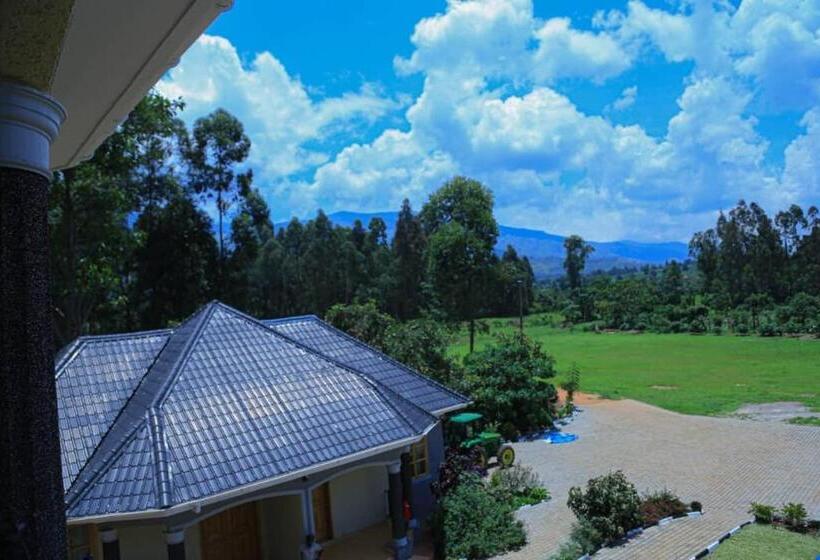 هتل Mt. Rwenzori Golf Resort & Spa