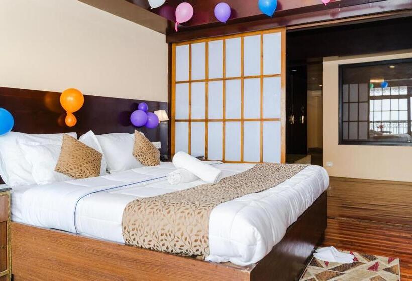 Hotel Bliss Hungry Jack