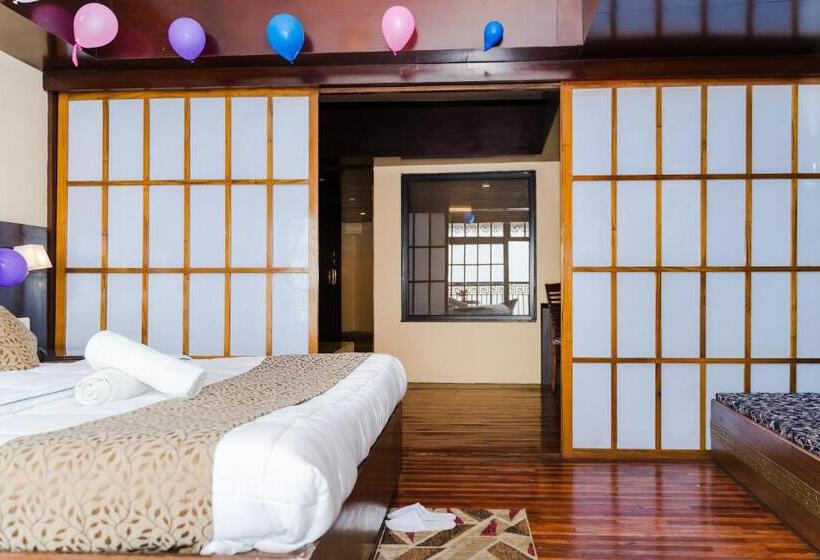 Hotel Bliss Hungry Jack