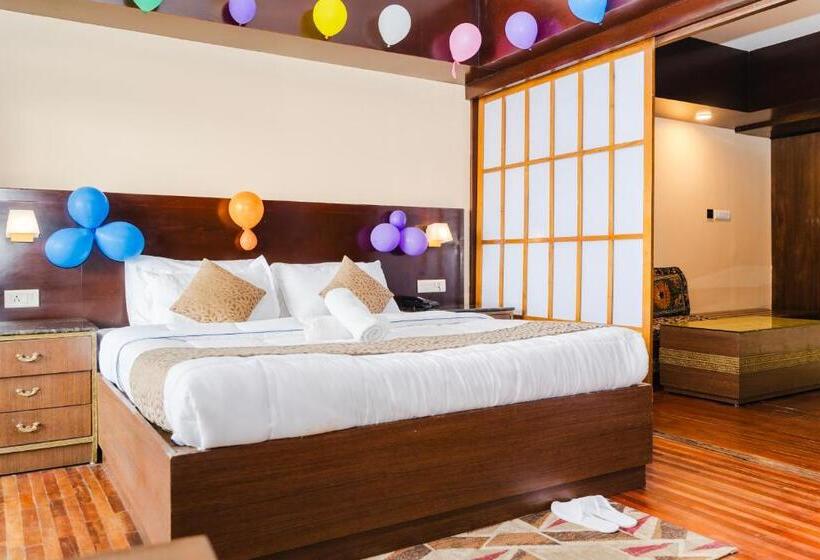 Hotel Bliss Hungry Jack