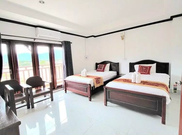 Hotelli Vangvieng Sisavang Mountain View