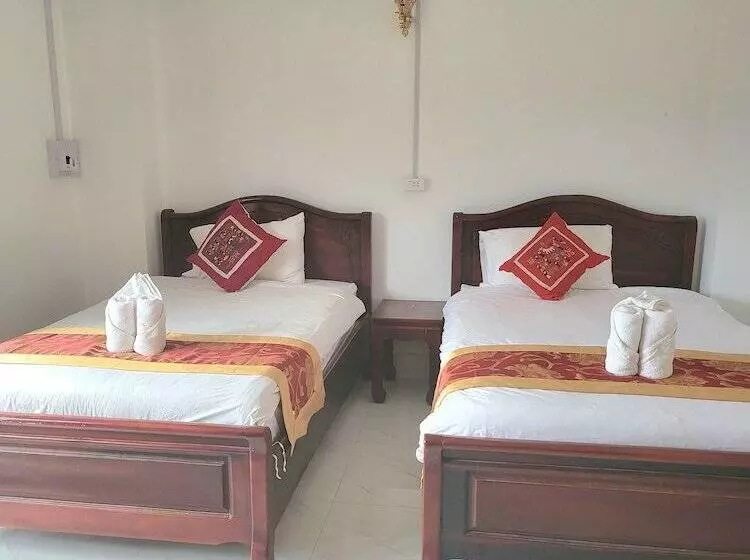 Hotelli Vangvieng Sisavang Mountain View