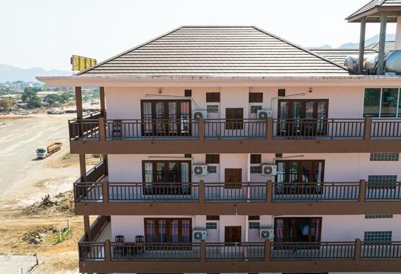 בית מלון כפרי Vangvieng Sisavang Mountain View