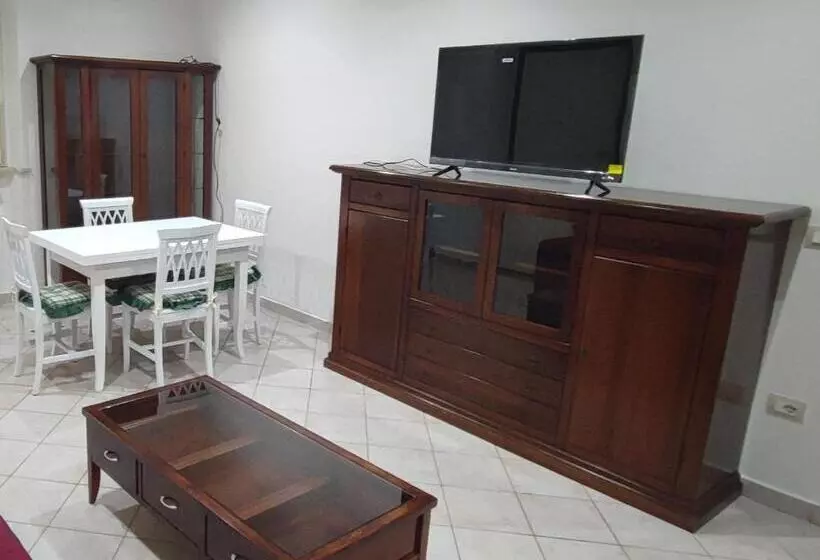 Majatalo Lepore Gems