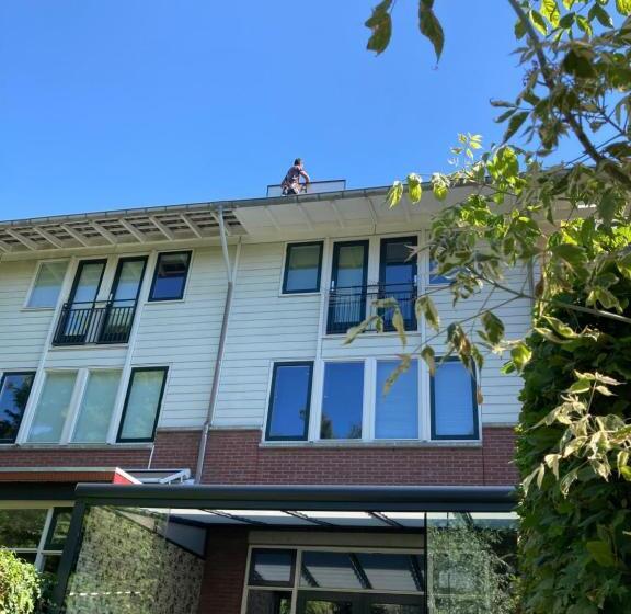 تختخواب و صبحانه Charming Rooms With Free Parking