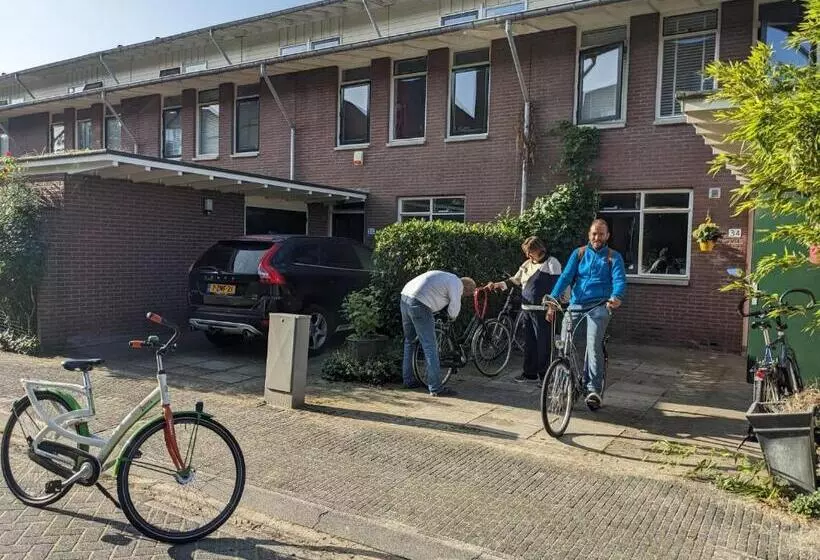 Aamiaismajoitus (B&B) Charming Rooms With Free Parking