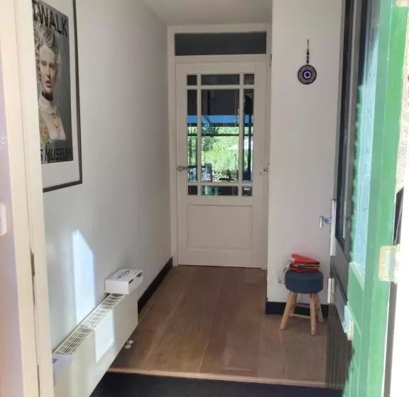 Aamiaismajoitus (B&B) Charming Rooms With Free Parking