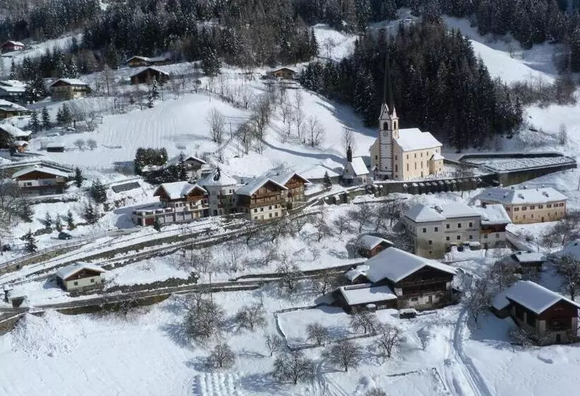 Aamiaismajoitus (B&B) Nebenhaus Sagritzerwirt