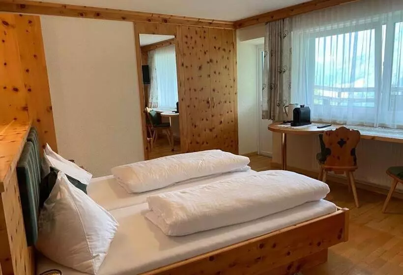 Aamiaismajoitus (B&B) Nebenhaus Sagritzerwirt