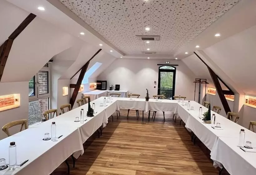 ホテル Hôtel Château Héloïse