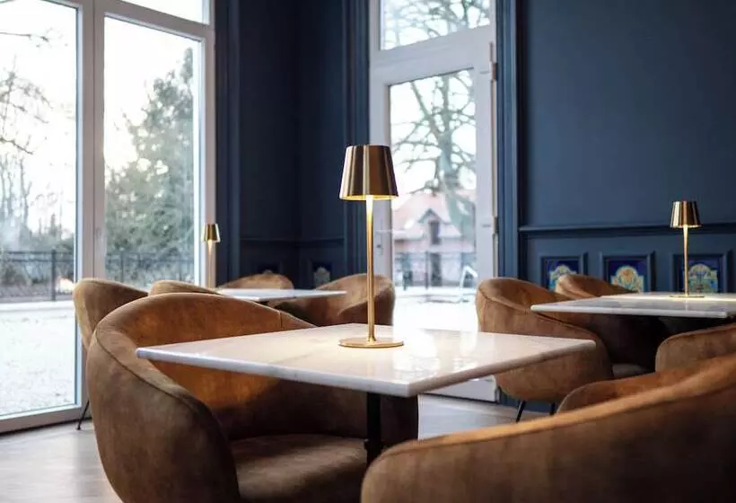 ホテル Hôtel Château Héloïse