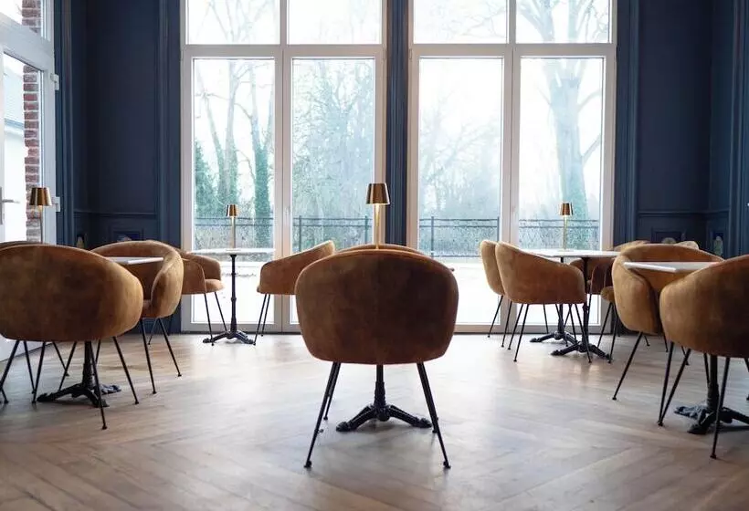 ホテル Hôtel Château Héloïse