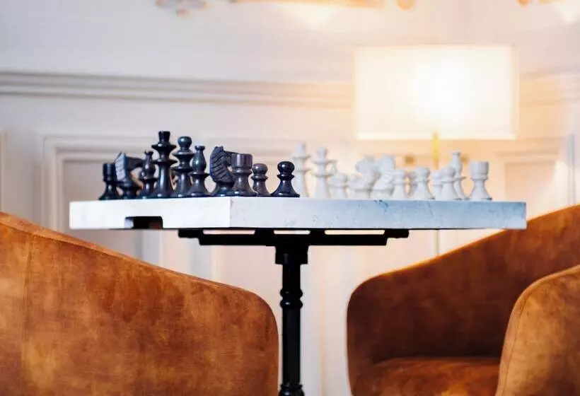 ホテル Hôtel Château Héloïse