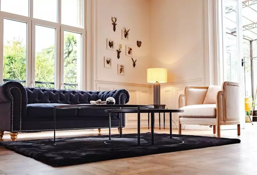 ホテル Hôtel Château Héloïse