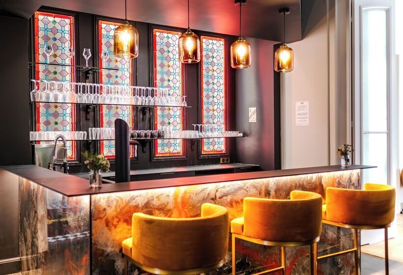 Отель Hôtel Château Héloïse