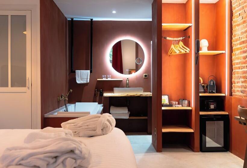 Отель Hôtel Château Héloïse