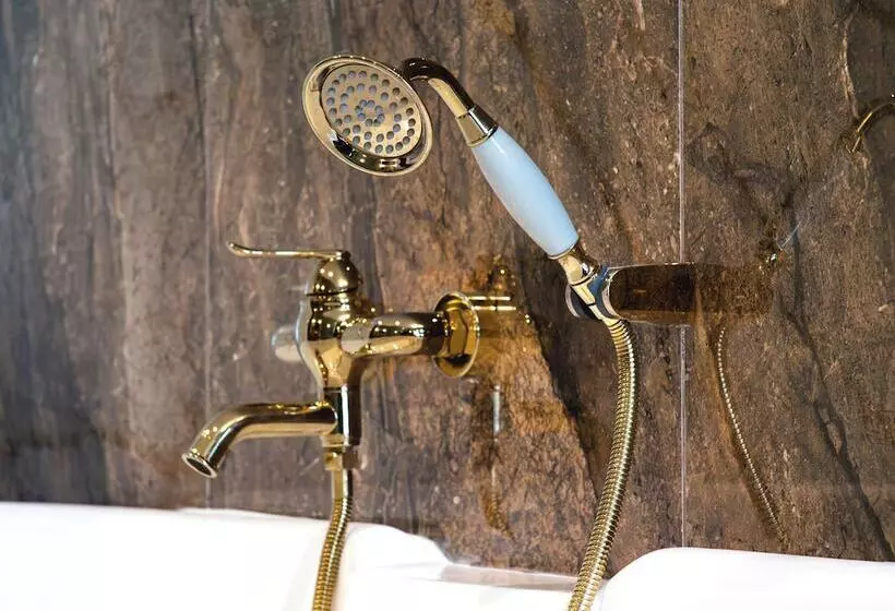 ホテル Hôtel Château Héloïse