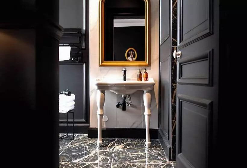 ホテル Hôtel Château Héloïse