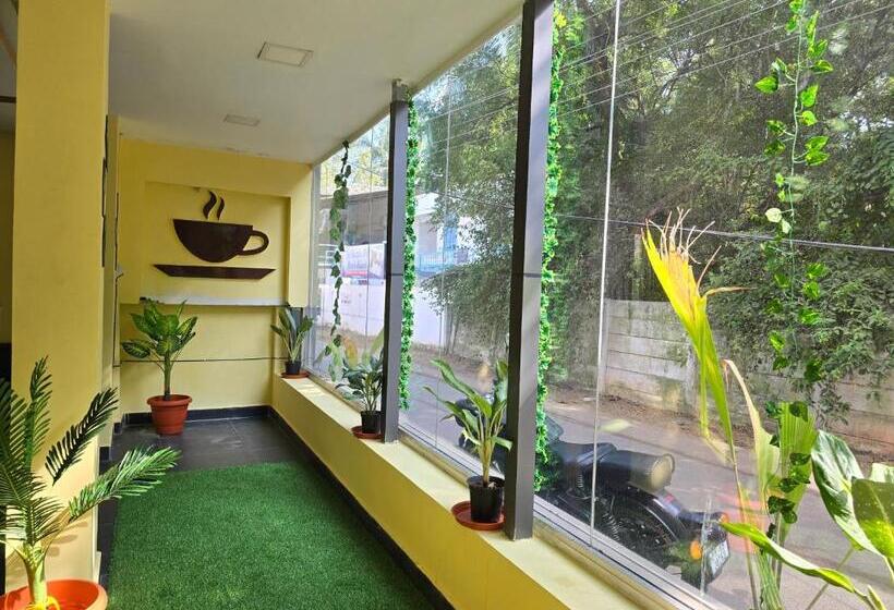 Hotel The Sea Walk Beachside Serinity