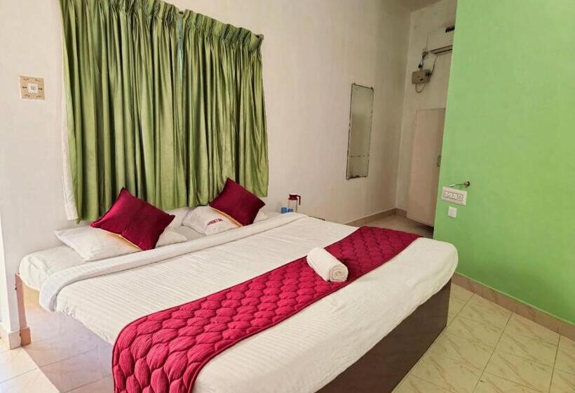 Hotel The Sea Walk Beachside Serinity