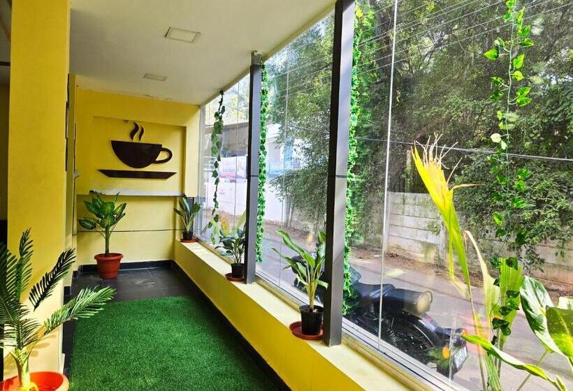 Hotel The Sea Walk Beachside Serinity