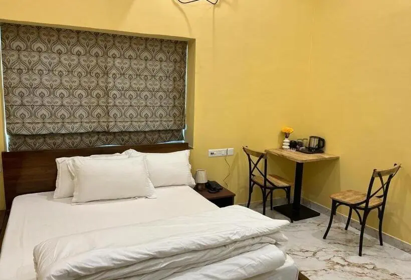 Hotelli The Broome, Durgapur Express Way