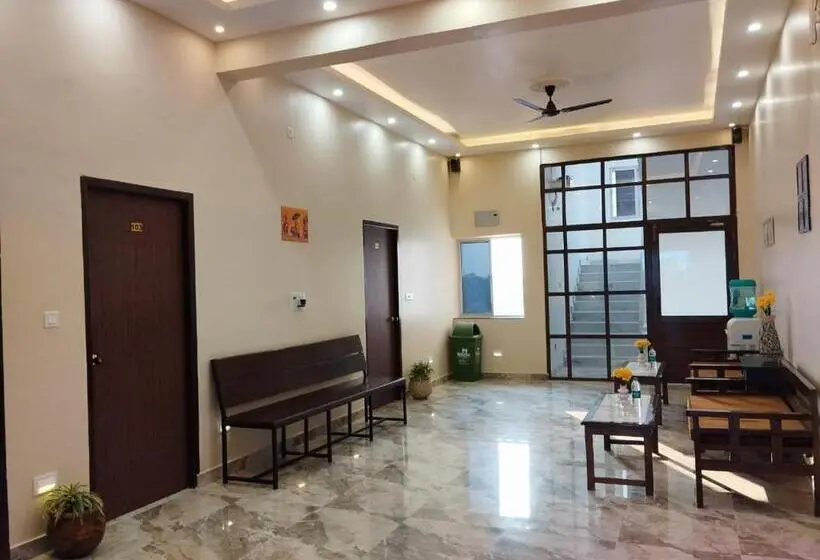 Hotelli The Broome, Durgapur Express Way