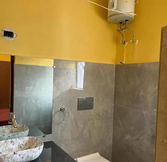 Hotelli The Broome, Durgapur Express Way