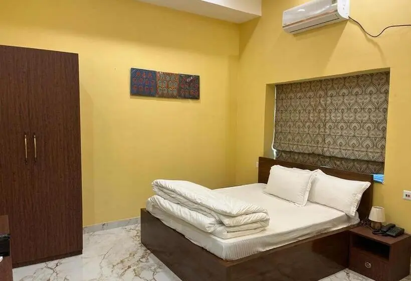 Hotelli The Broome, Durgapur Express Way