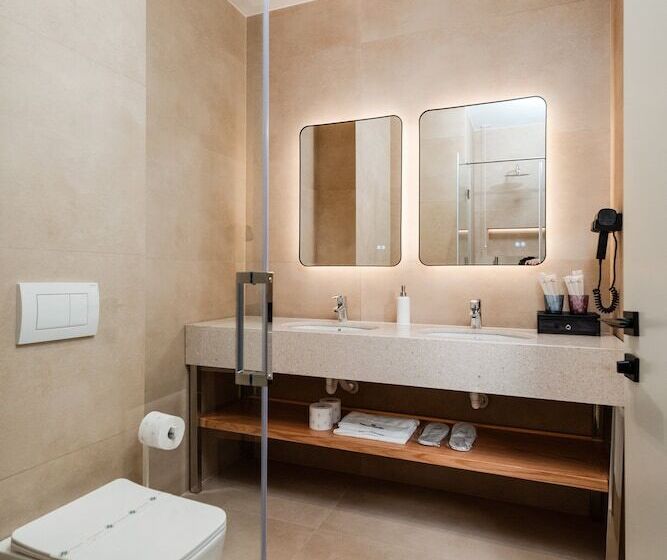 בית מלון כפרי Troci