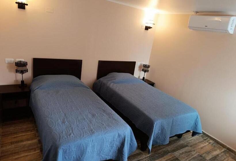 Pension Cafetto Hostal