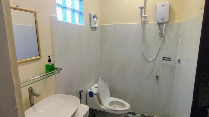 Пансион Care Rock Guesthouse