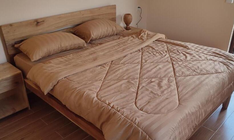 Пансион Care Rock Guesthouse