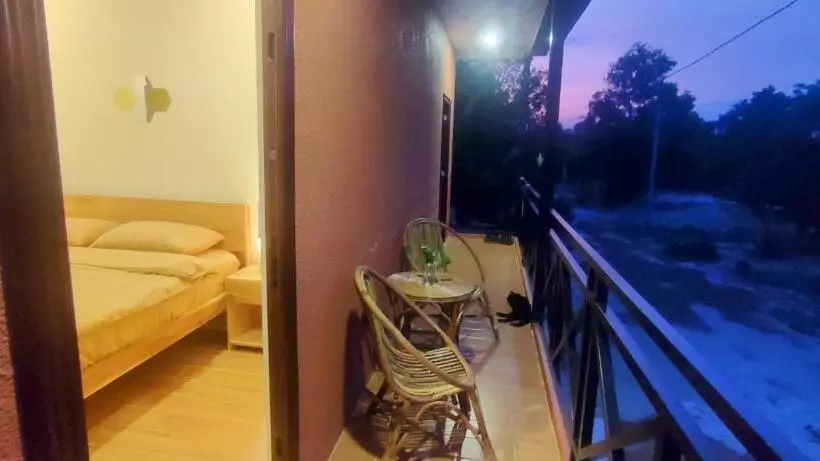 ペンション Care Rock Guesthouse