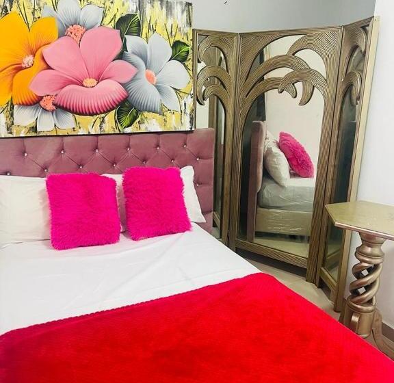 پانسیون Premium81street