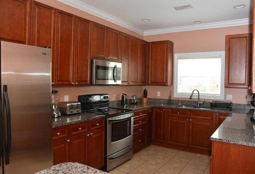 پانسیون Private Room Balcony And Bathroom In Charleston