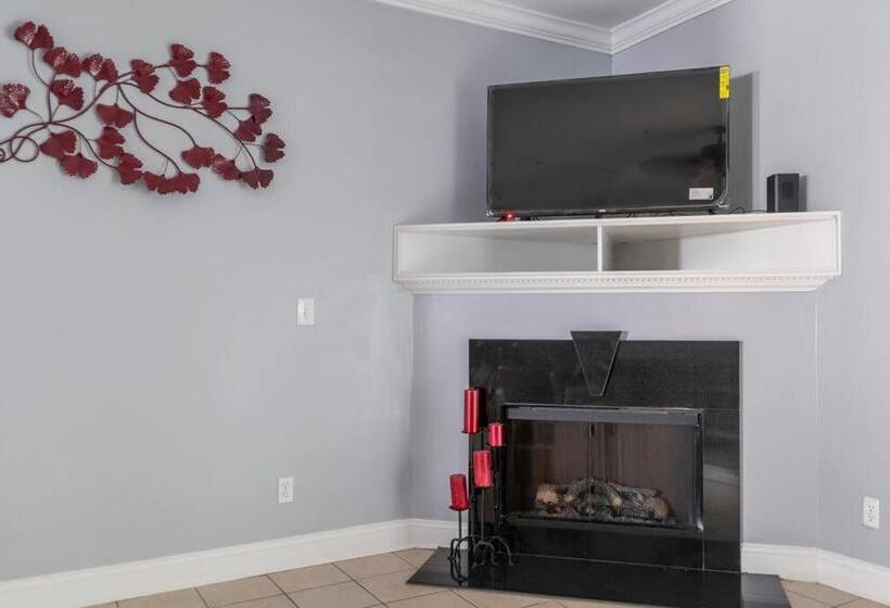 پانسیون Private Room Balcony And Bathroom In Charleston