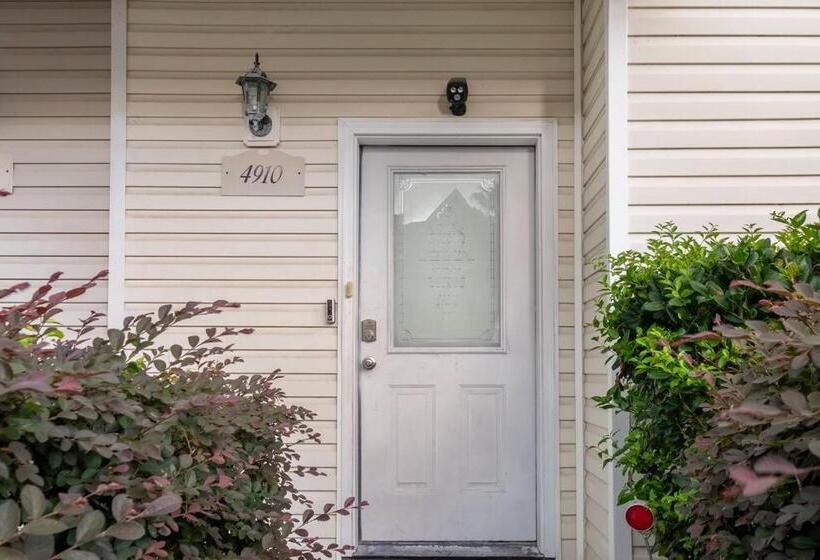 پانسیون Private Room Balcony And Bathroom In Charleston
