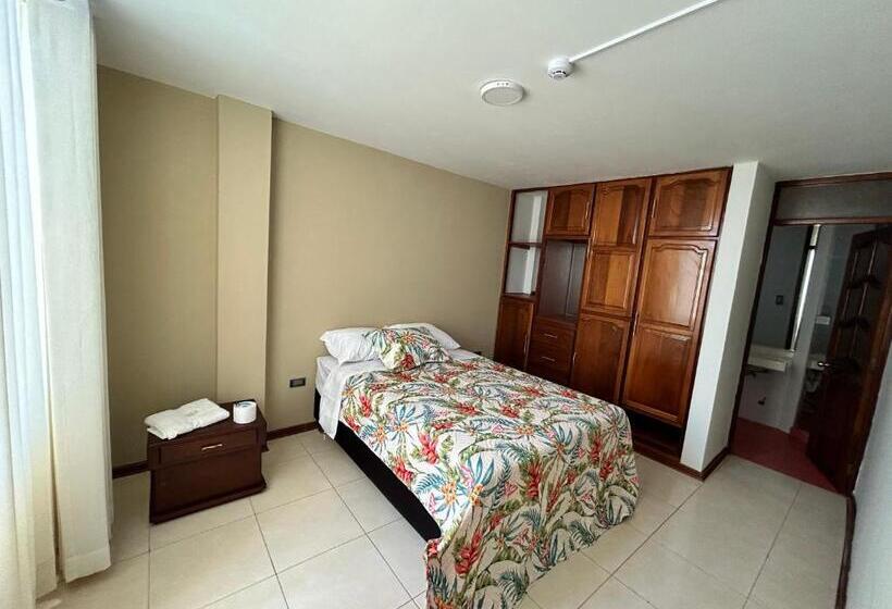 بنسيون Recreo Beach