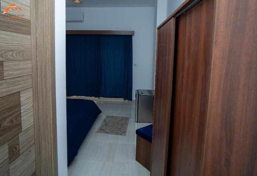 تختخواب و صبحانه Fox Beach Stay