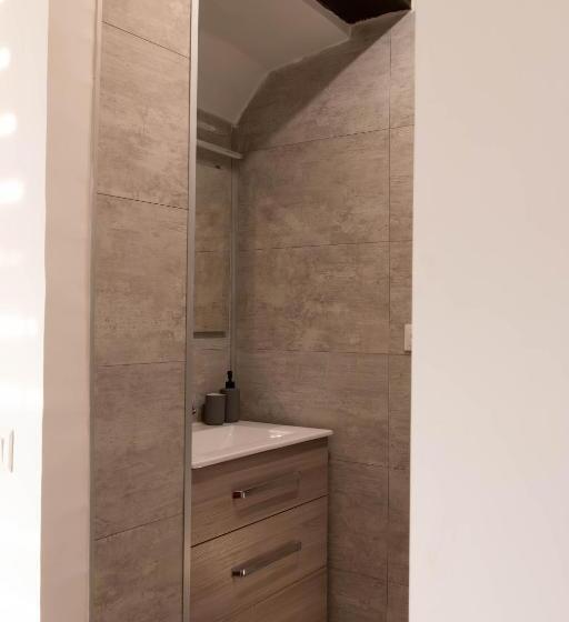 تختخواب و صبحانه La Chambre De L Ange