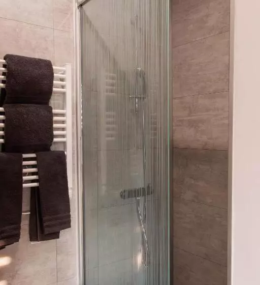 تختخواب و صبحانه La Chambre De L Ange
