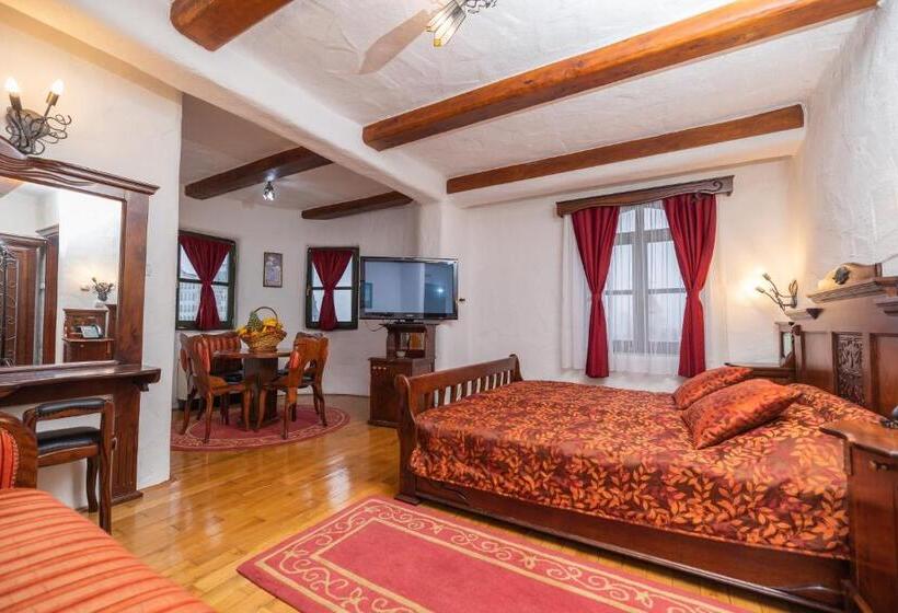 Etno Selo Stanišići Hotel Pirg