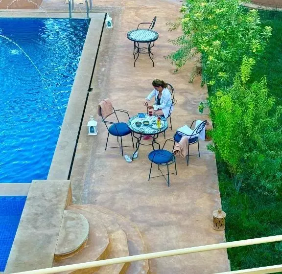 Hotelli Riad Sahara Stars Dades