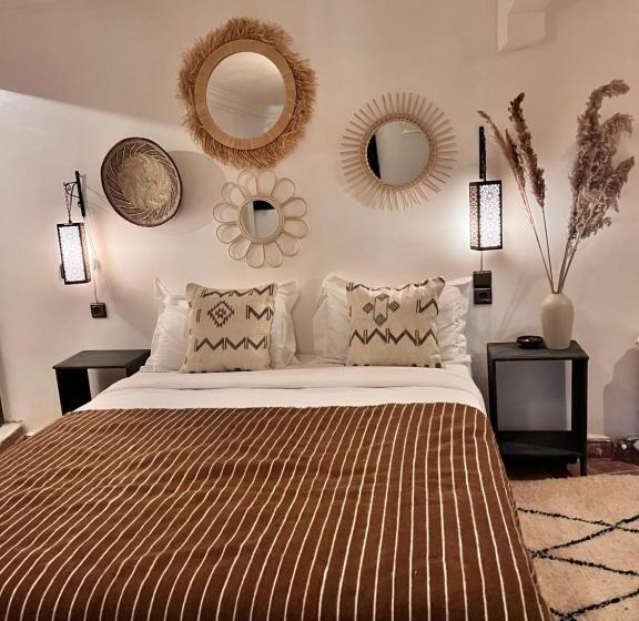 בית מלון כפרי Riad Sahara Stars Dades