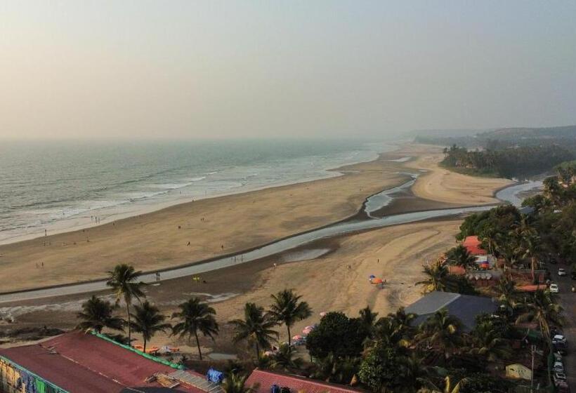 فندق Seaside Serenity Resort