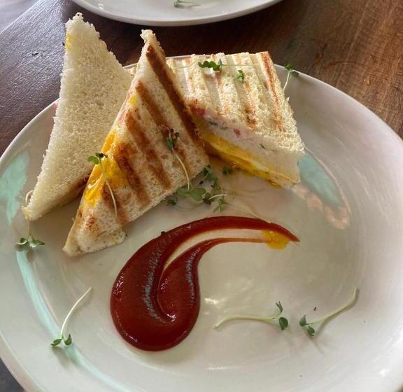 فندق Seaside Serenity Resort