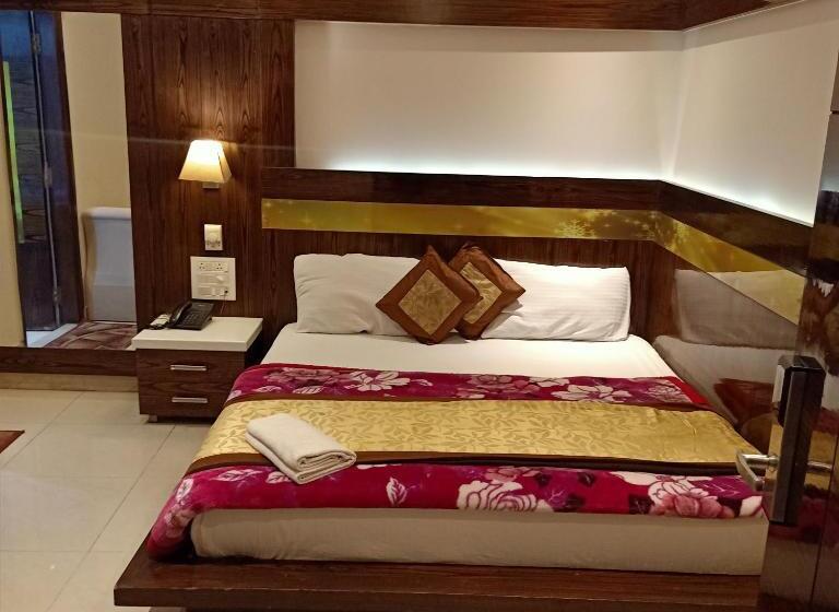 بنسيون Geet Deluxe At New Delhi Railway Station