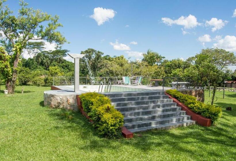 پانسیون Quinta Los Lapachos De Ypané